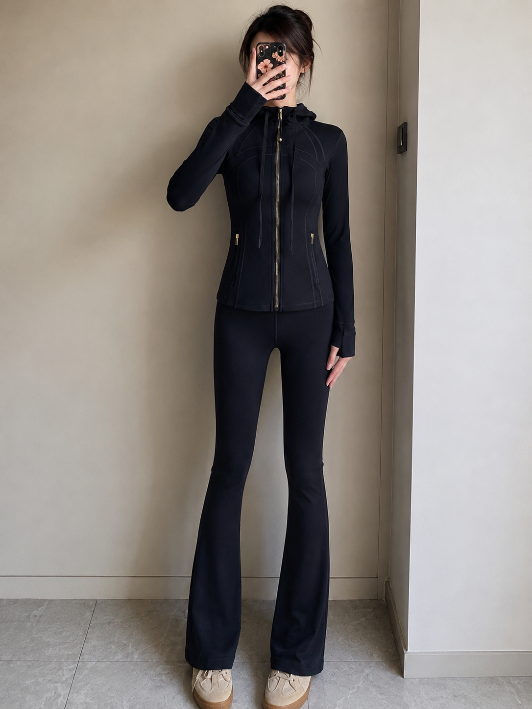 Ensemble Noir a capuche tirette doré