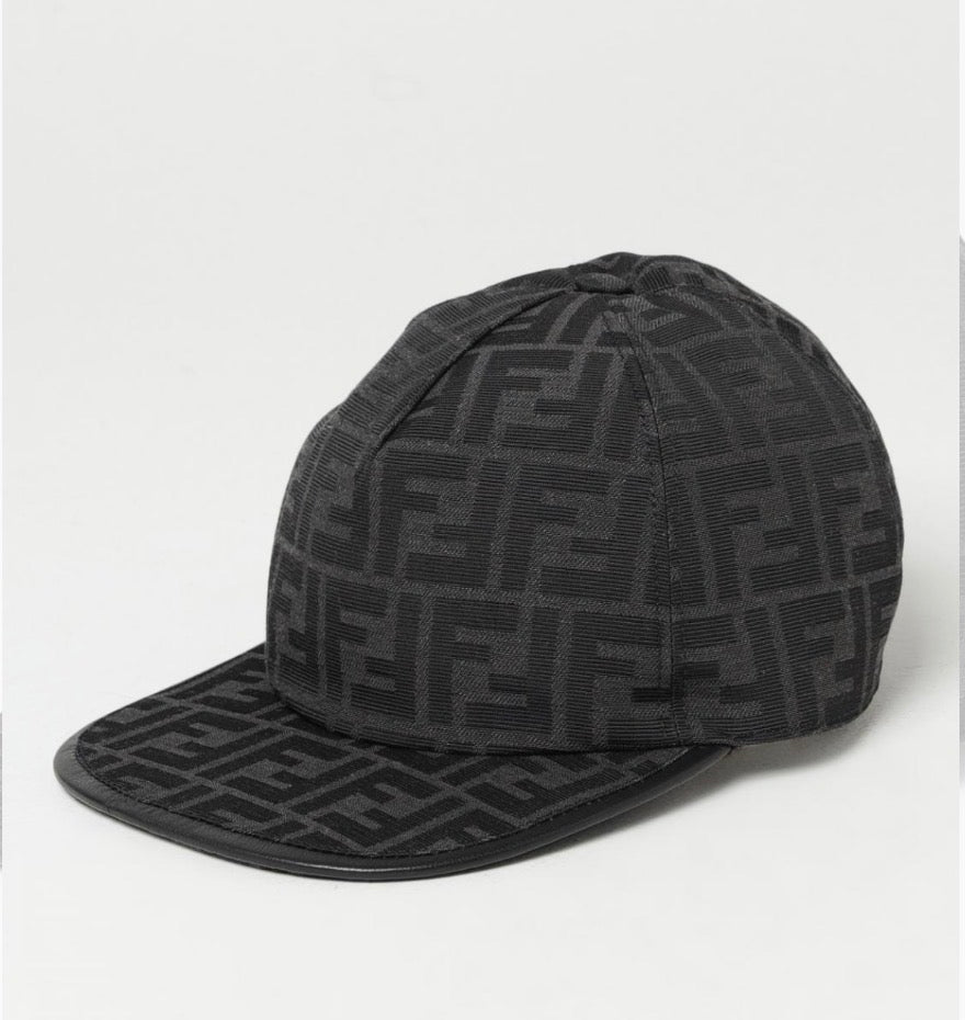casquette-fendi