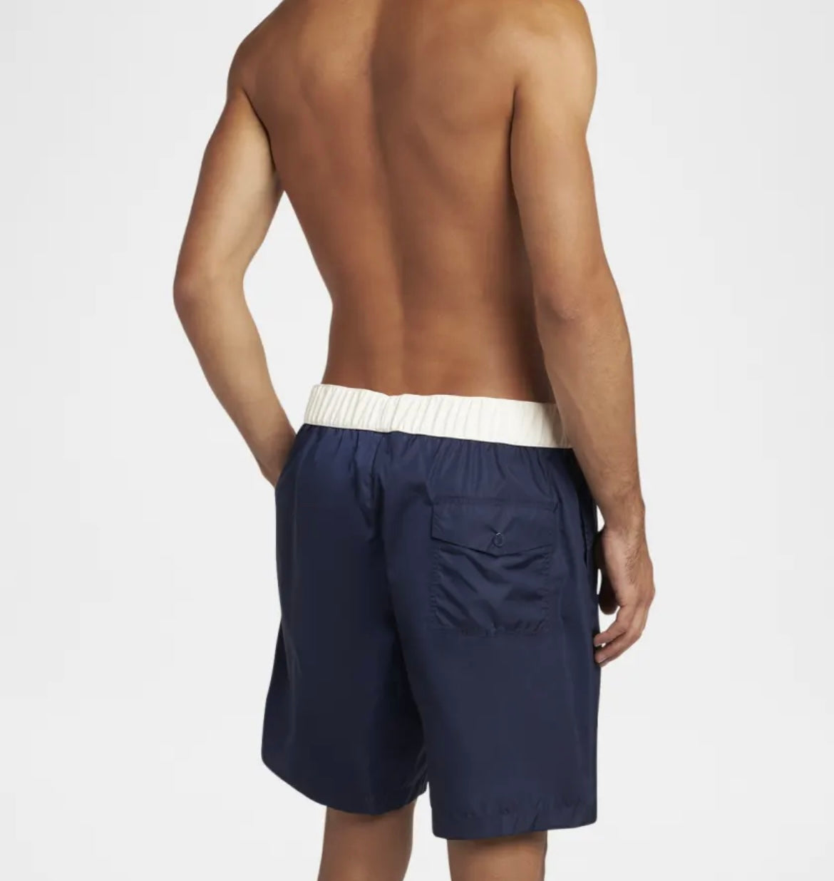 Short Moncler #1