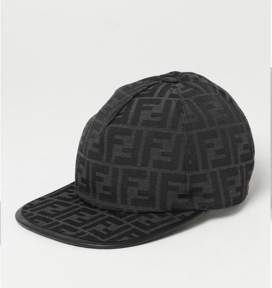 casquette-fendi